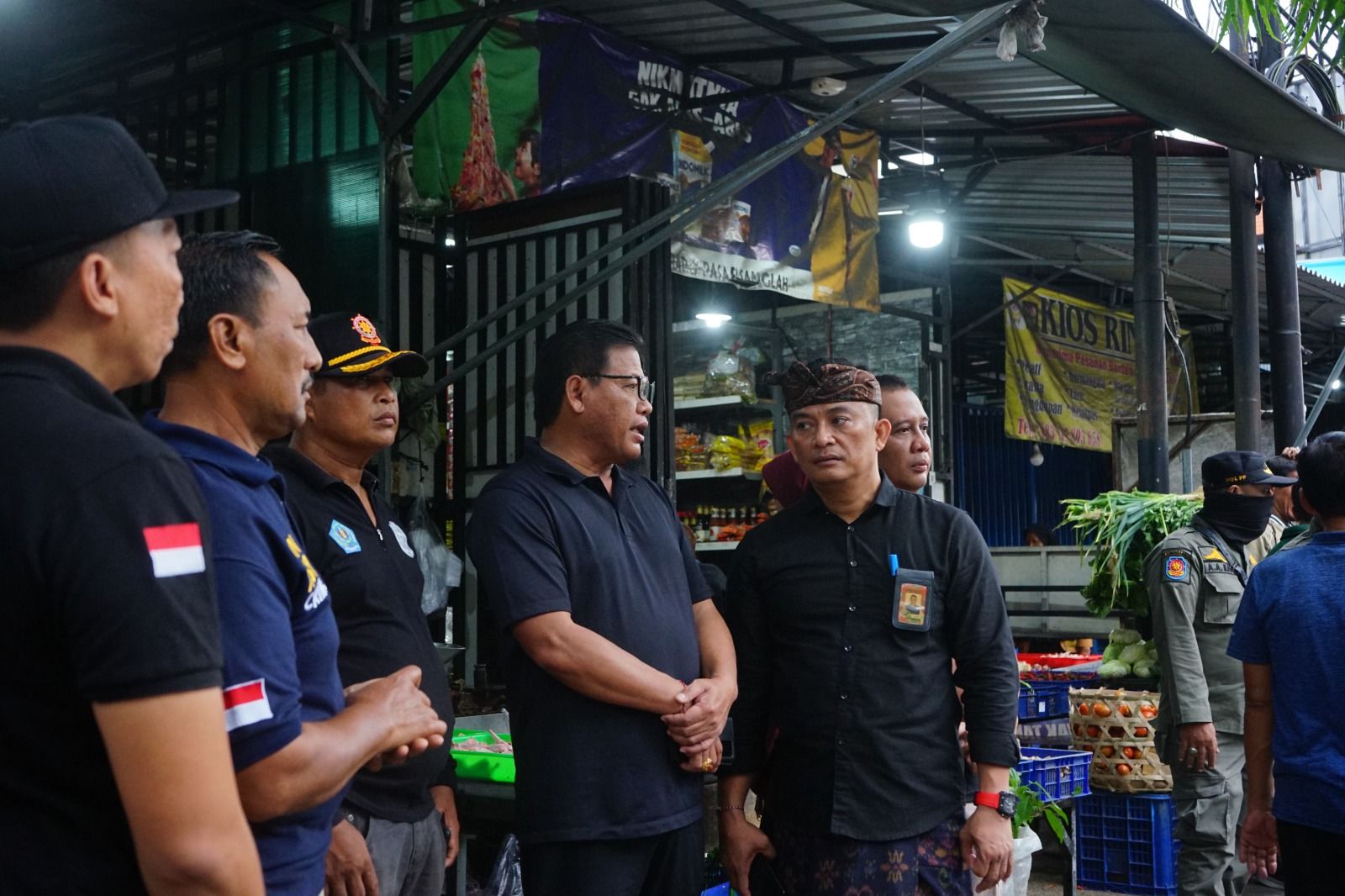 podiumnews.com-Padagang Tumpah di Pasar Sanglah Ditertibkan