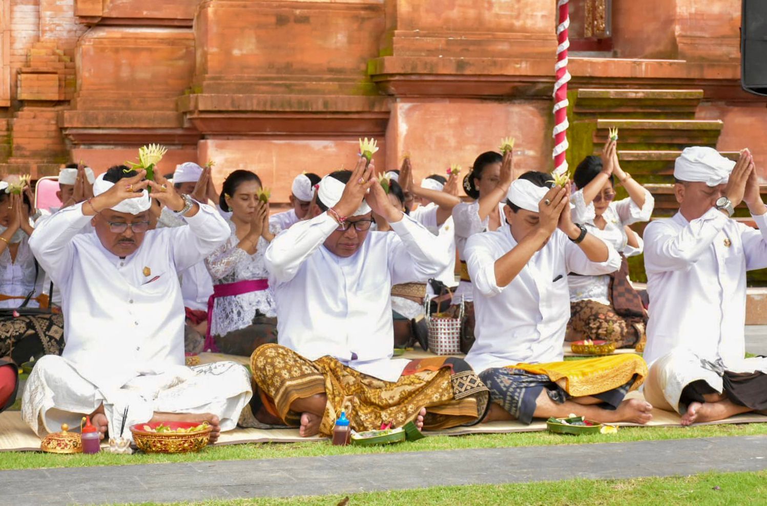 podiumnews.com-Tumpek Landep, Pemkot Denpasar Doakan Keselamatan dari Bencana