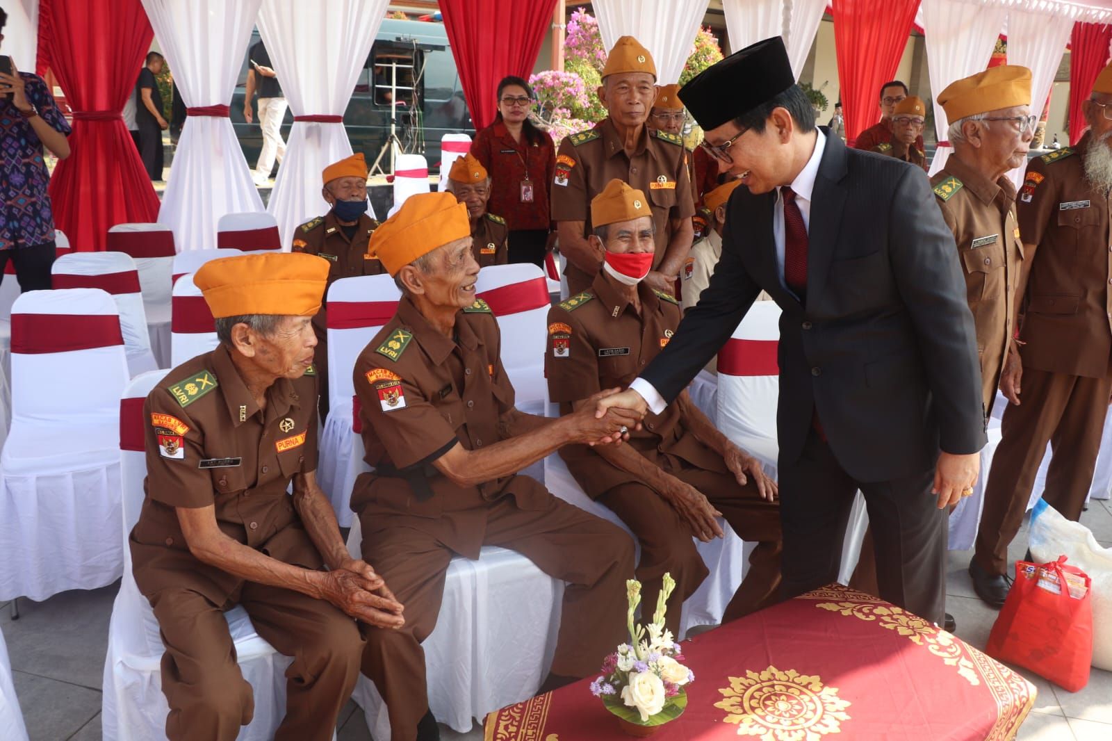 podiumnews.com-Sadarkan Kita Bukan Bangsa Pecundang