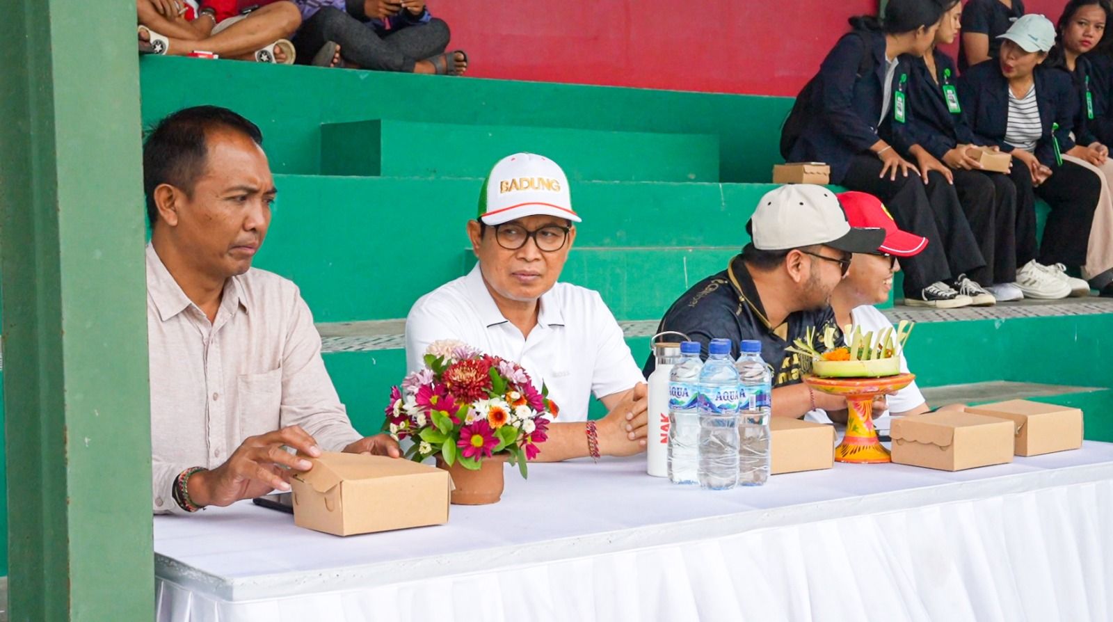 Bupati Adi Arnawa Dorong Liga Sepak Bola Berbasis Desa