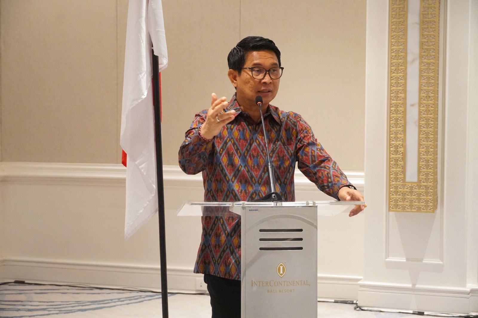 podiumnews.com-Adi Arnawa Harap Ekonomi Jimbaran Terus Meningkat