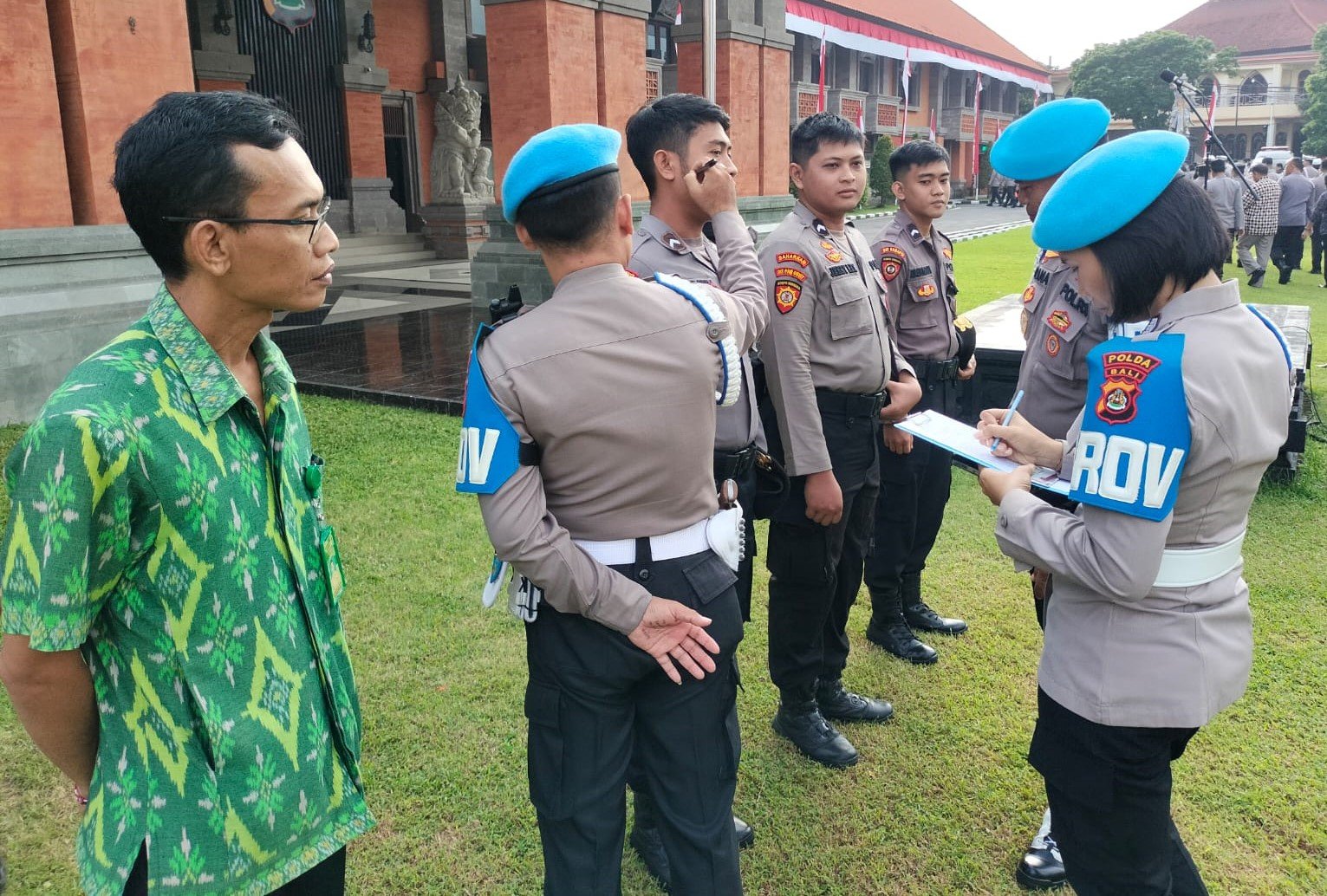 Rambut Gondrong, Tiga Anggota Polda Bali Ditegur Propam