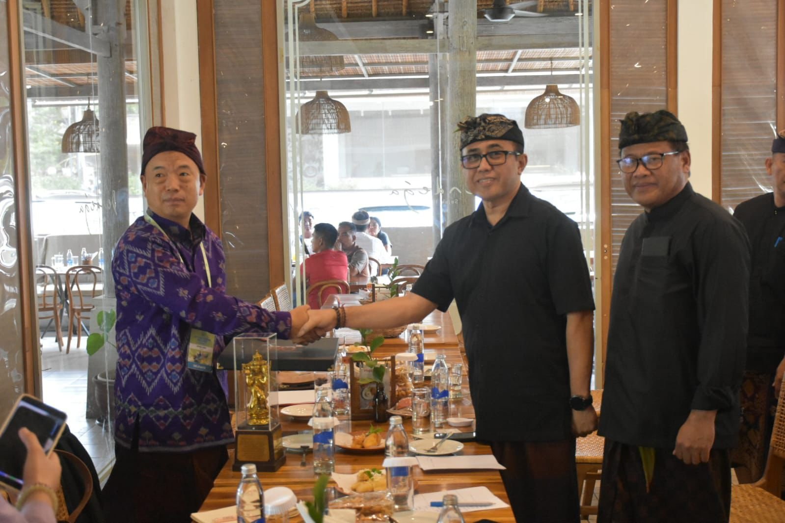 Surfing dan Seni Bali Jadi Jembatan Diplomasi Denpasar–Wanning