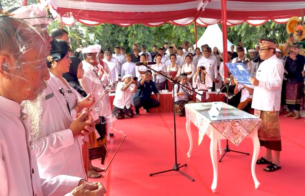 Pengabdian yang Tak Tercatat di Absen