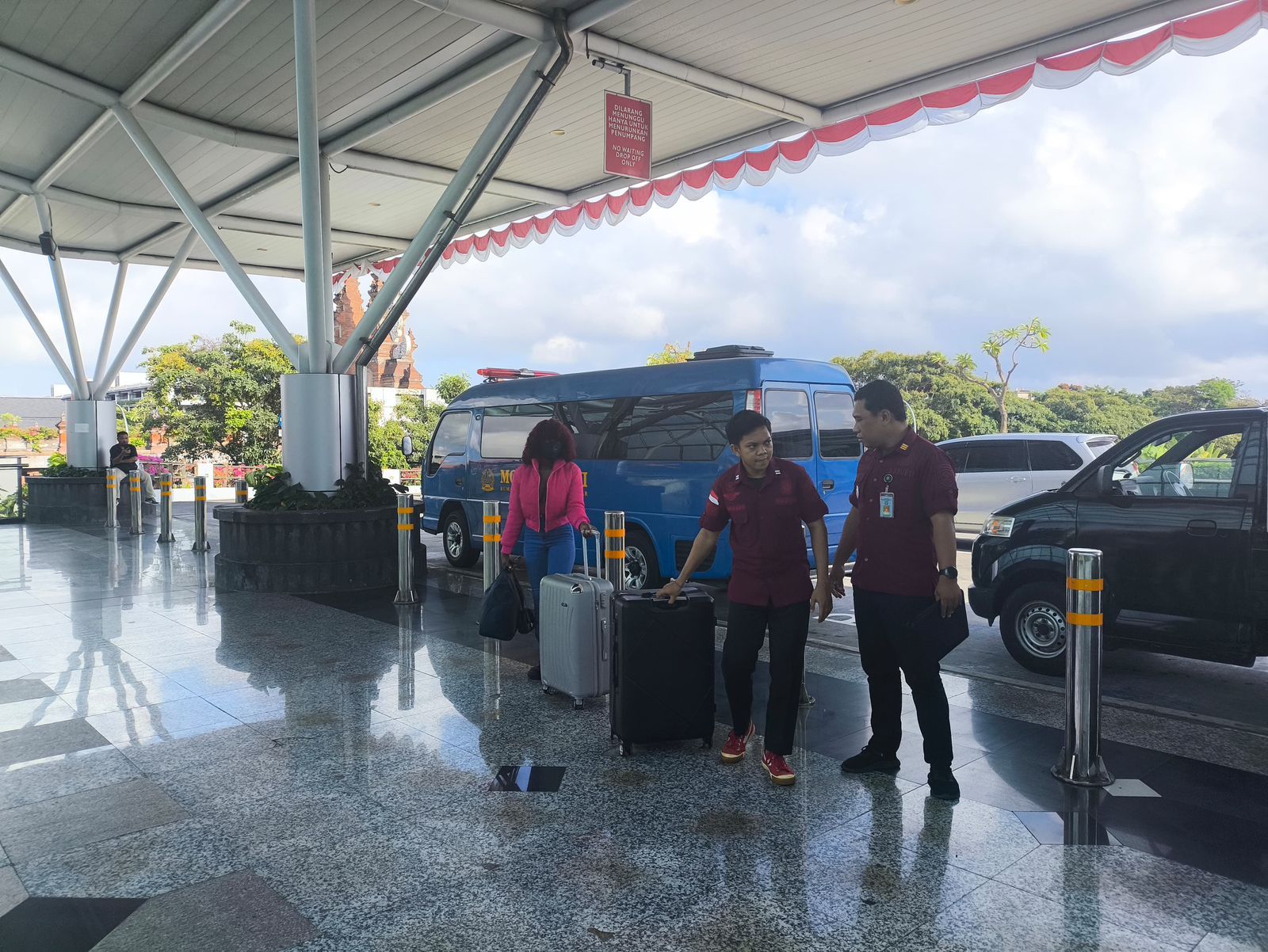  Dua Cewek WNA Diusir dari Bali