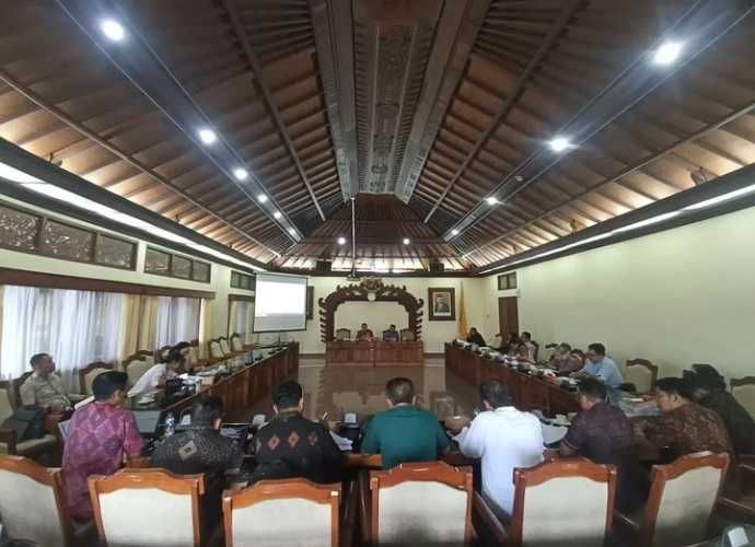 podiumnews.com-DPRD Bali Bahas Tatib Dewan