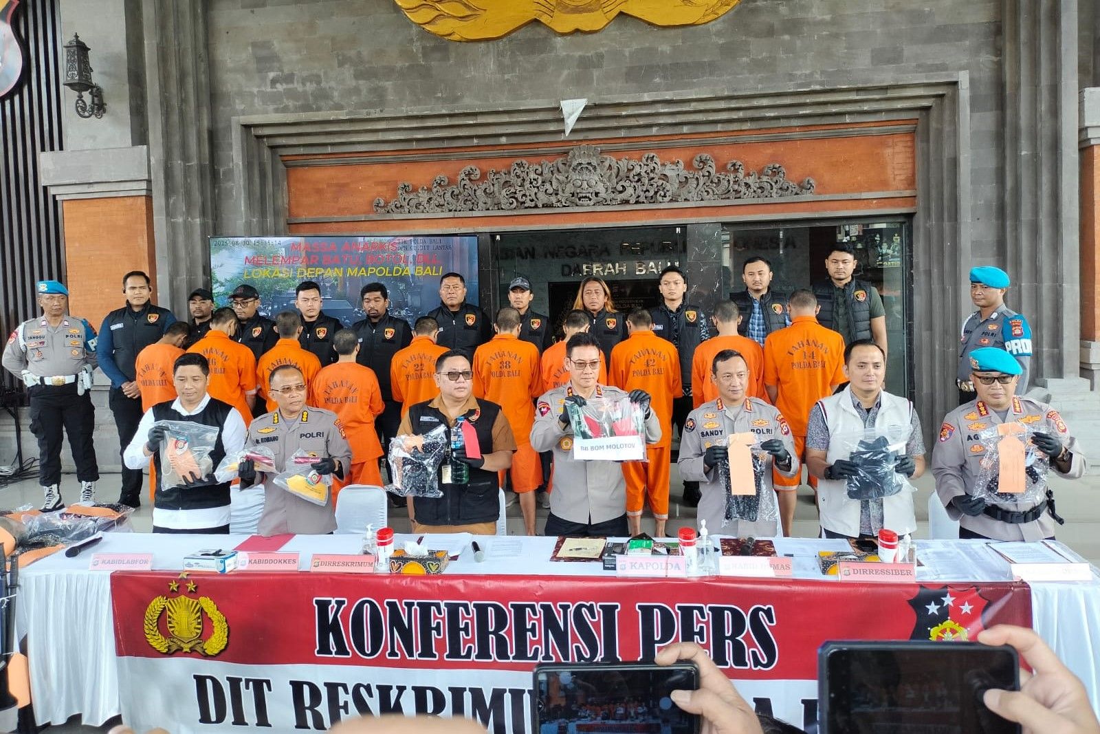 Pelaku Demo Anarkis Bali Bawa Molotov, 14 Tersangka