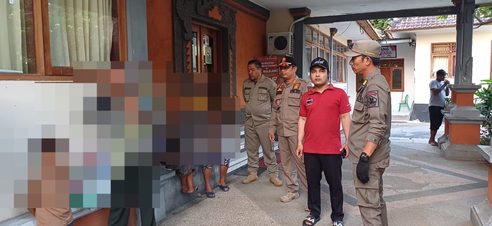 podiumnews.com-Satpol PP Buleleng Tertibkan Gepeng dan Pengamen