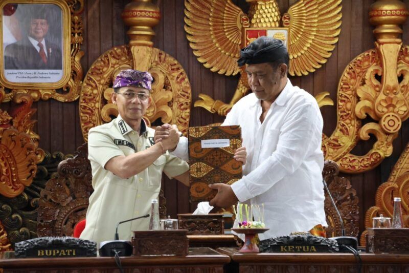 podiumnews.com-DPRD Klungkung Setujui Pencabutan Tiga Perda Lama