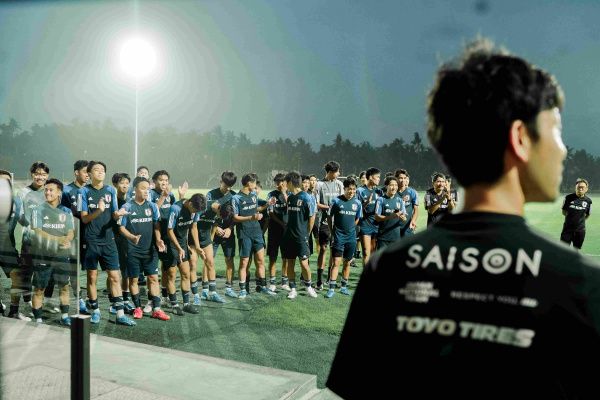 podiumnews.com-Pesepakbola Muda Dunia Terpesona Bali