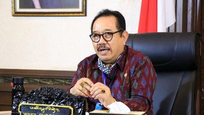 podiumnews.com-Wagub Cok Ace Apresiasi Pemberian Vaksin COVID-19 untuk Pelaku Pariwisata