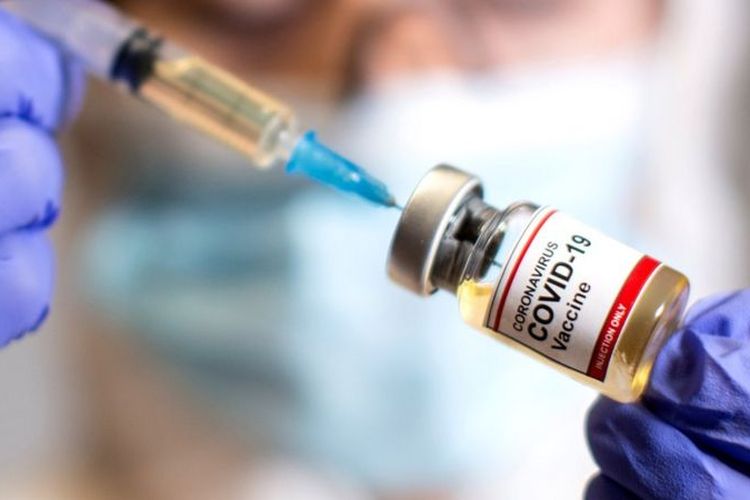 Kemenkes-Halodoc Siapkan Vaksinasi Drive Thru untuk Lansia