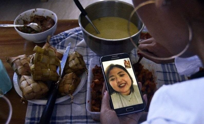 podiumnews.com-Pesan Instan Dominasi Kenaikan Trafik Internet Lebaran