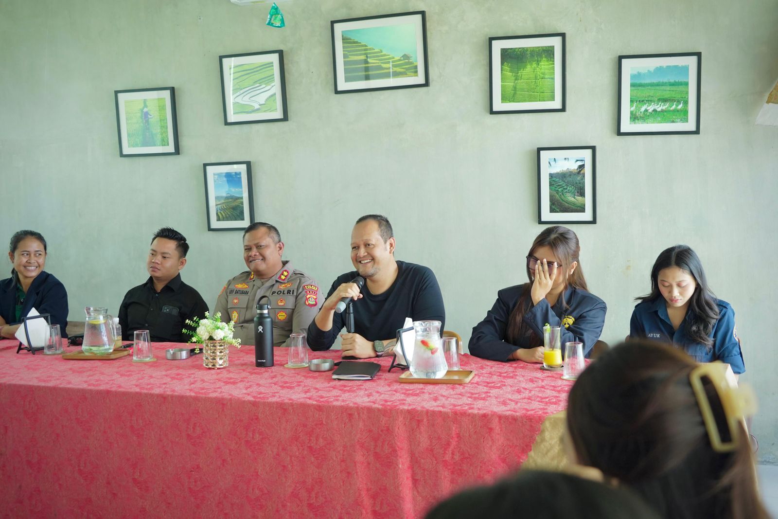 podiumnews.com-Wabup Badung Apresiasi Mahasiswa dan LSM Jaga Kamtibmas