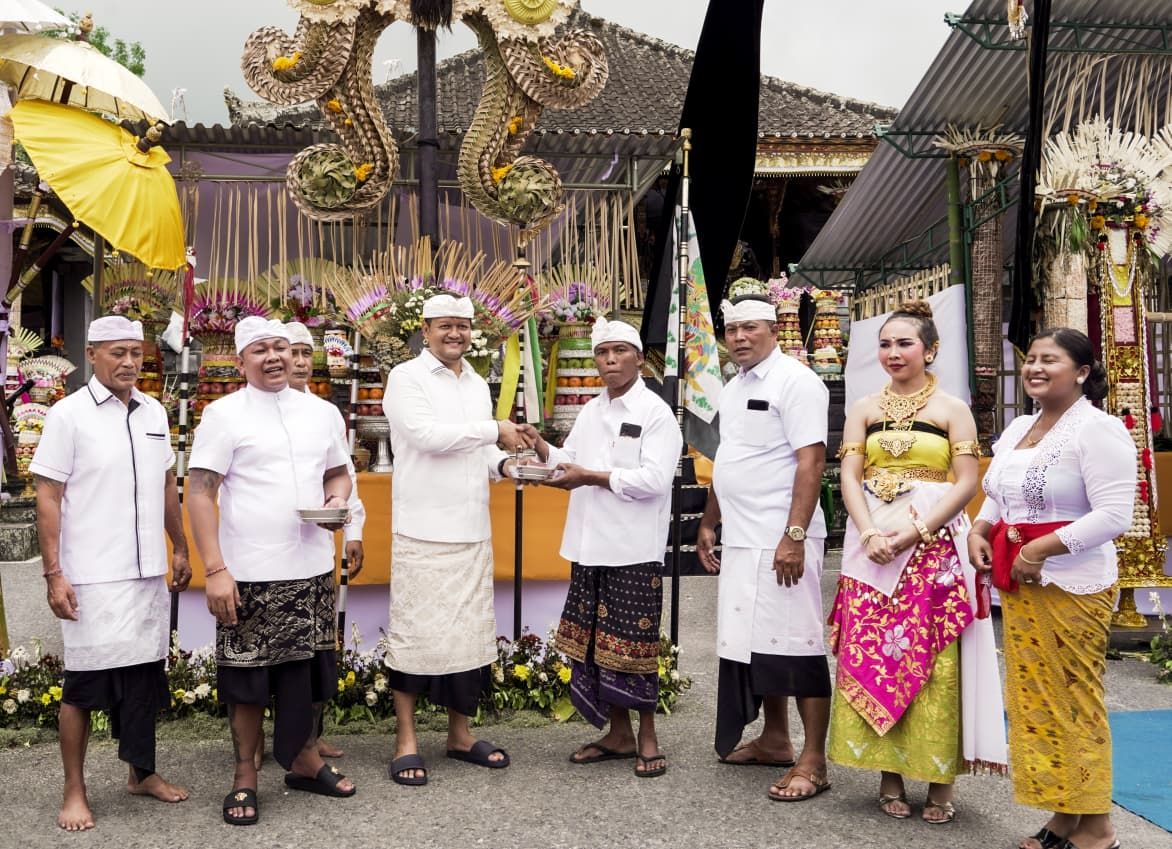 podiumnews.com-Rp8,5 Miliar Bangun Pura Tiyingan, Wabup Badung Hadirkan Dukungan