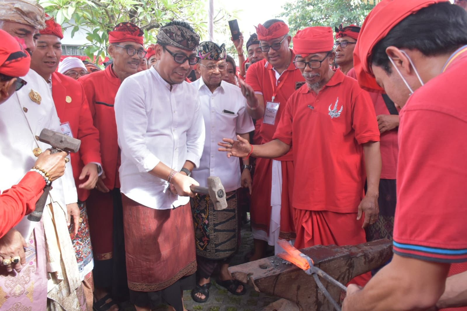 podiumnews.com-Wawali Denpasar Dukung Penguatan Pasemetonan Pande