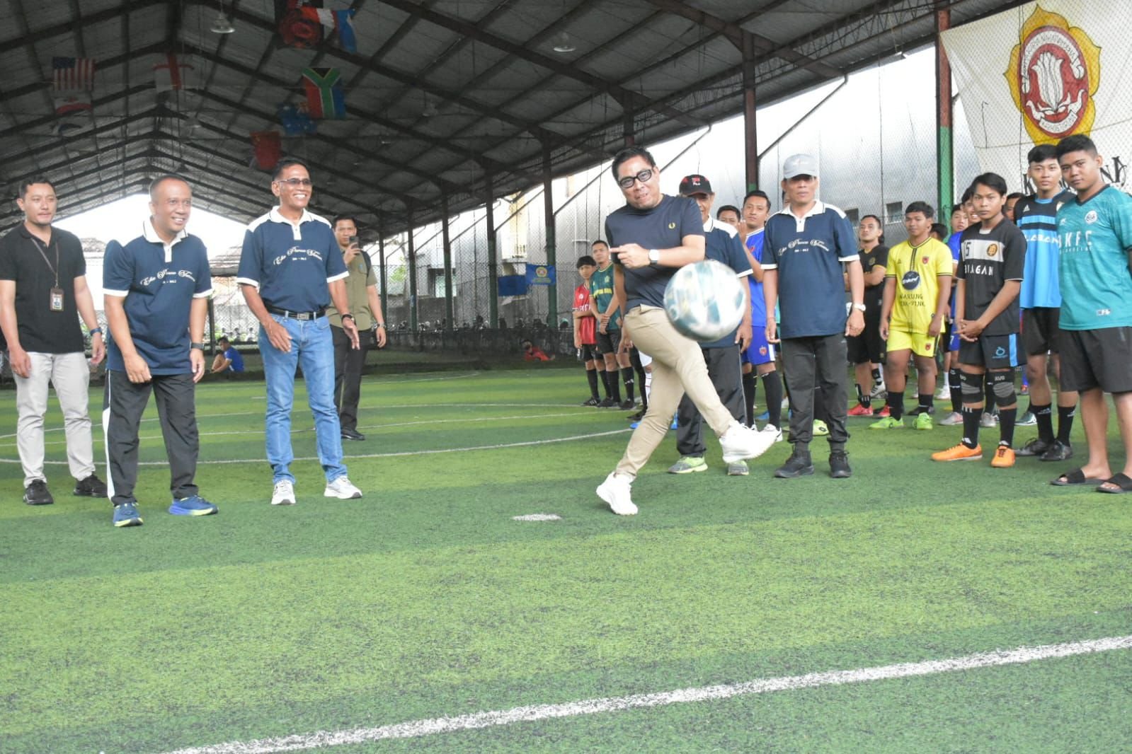 Arya Wibawa Buka Turnamen Futsal STT Denpasar