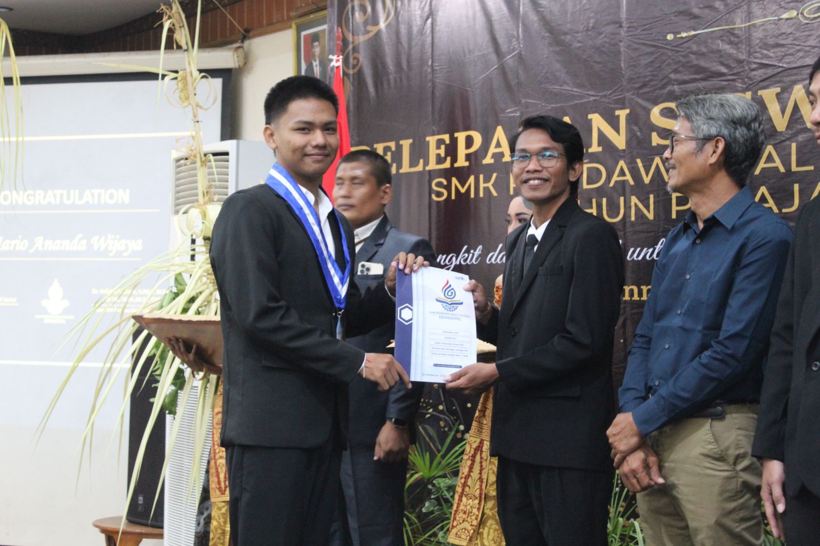 podiumnews.com-Empat Lulusan SMK Pandawa Kerja ke Jepang