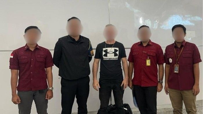 podiumnews.com-Tinggal Ilegal 8 Bulan, WNA Turki Dideportasi dari Bali