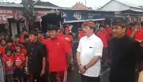 600 Warga Sukawati Bertekad Menangkan AMAN dan Koster-Ace