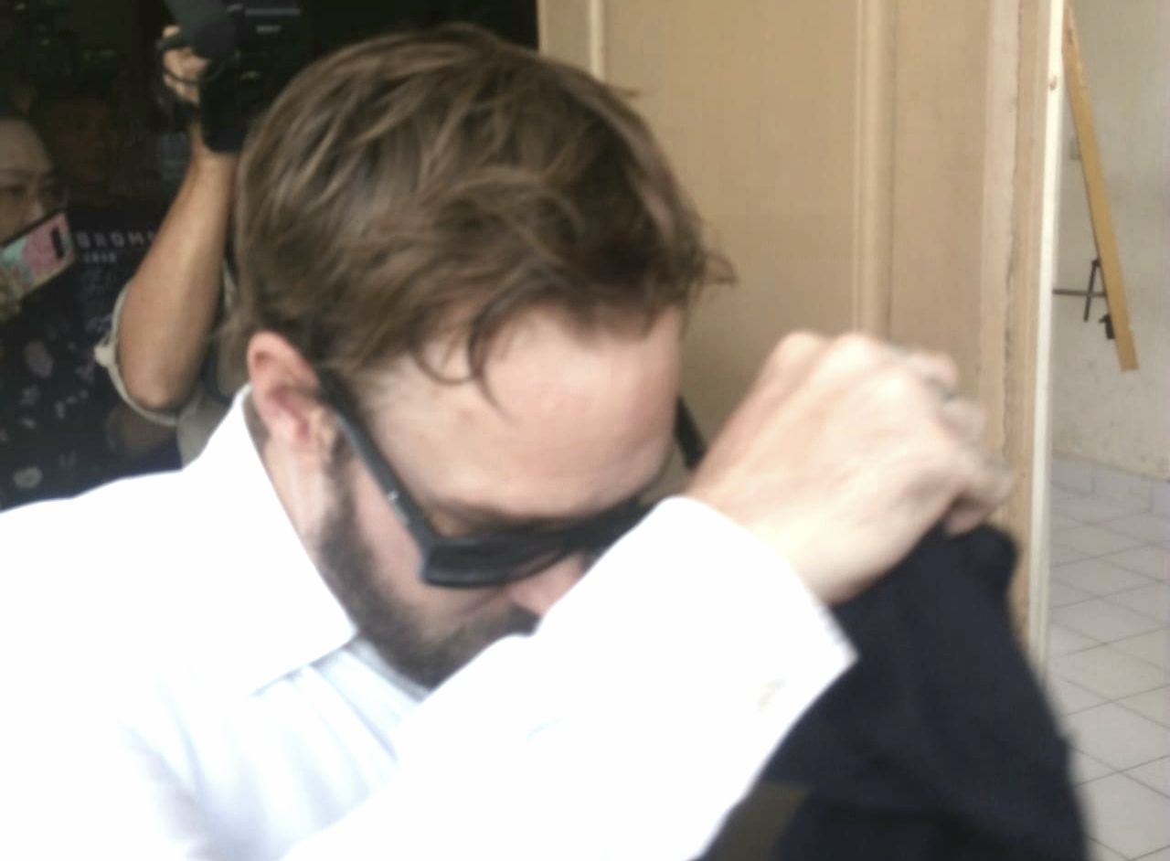 Bule Australia Terdakwa Narkotika, Diputus Hakim Rehabilitasi   