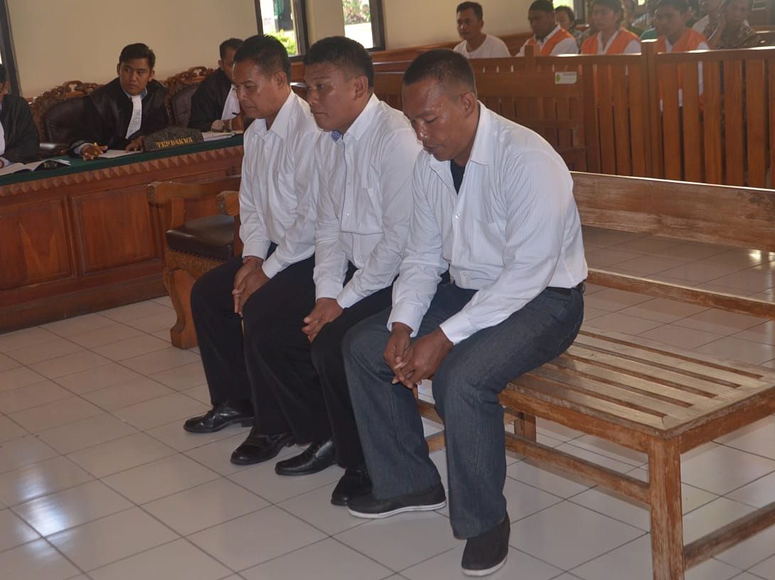 Sidang Kilat, 3 Pecalang Pengroyok Polisi Diganjar 4 Bulan Penjara