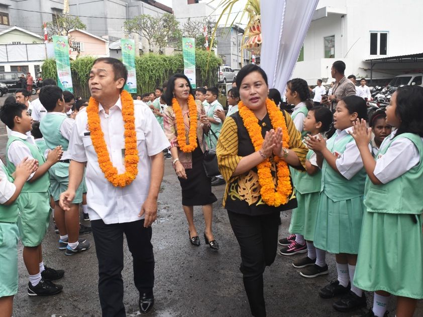 Siswa SD CIS Dalung Diimunisasi Measles Rubella