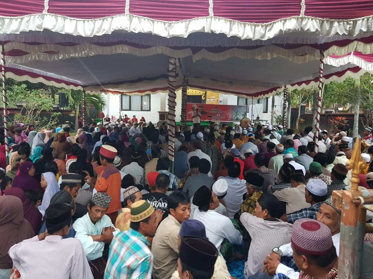 Koster Hadiri Buka Puasa Bersama Umat Muslim Desa Cupel