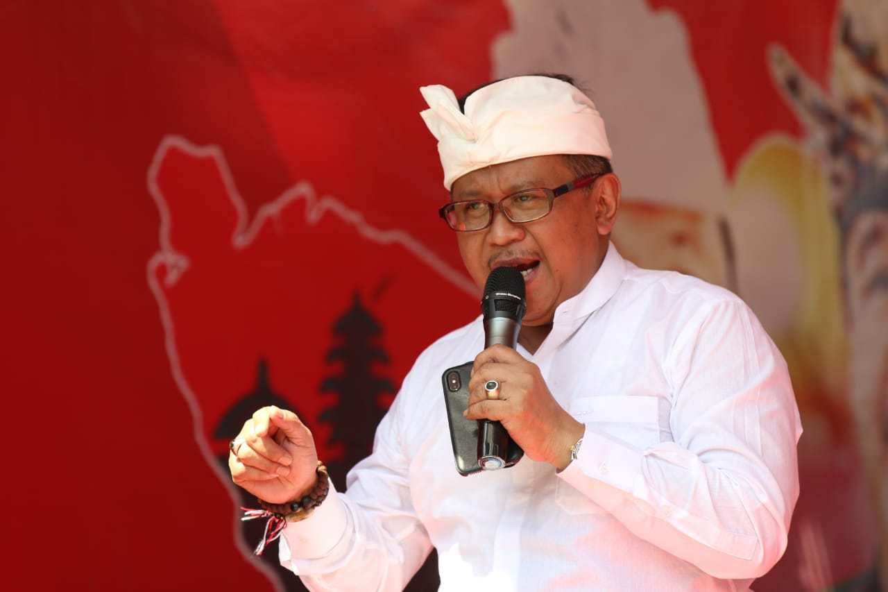 Hasto: Hanya Koster-Ace Didukung Jokowi, Bukan Kubu Sebelah