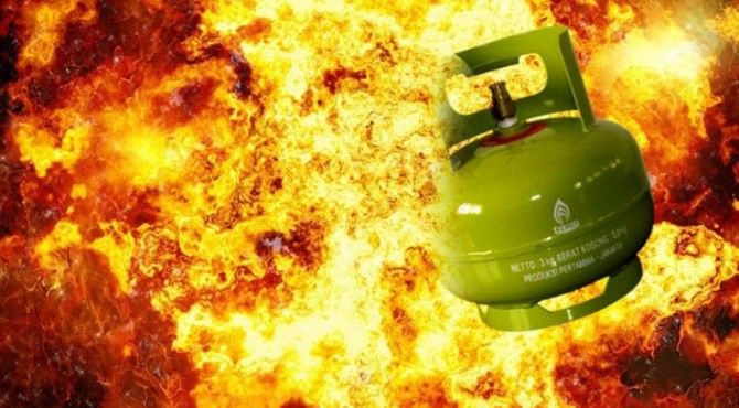 Tabung Gas Meledak, Perempuan Paruh Baya Alami Luka Bakar