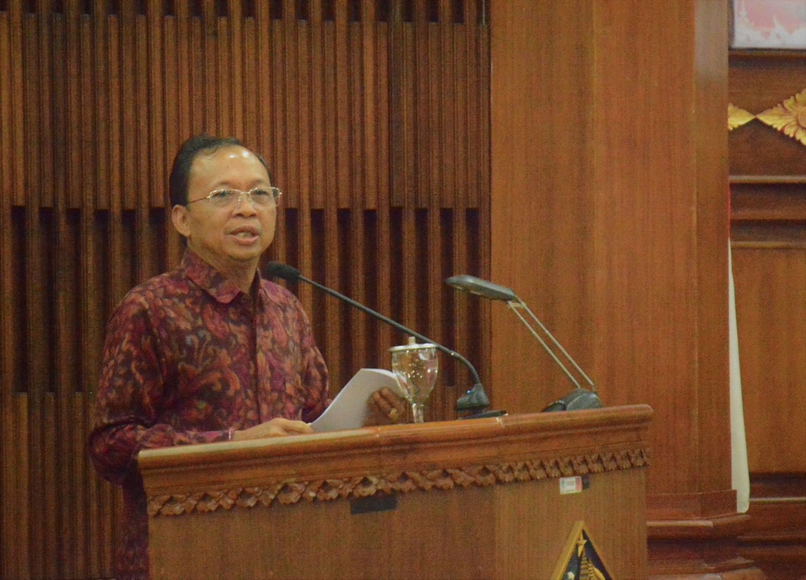 Gubernur Koster Bentuk Tim Penyusun Raperda, Rapergub dan Program Tematik 2019