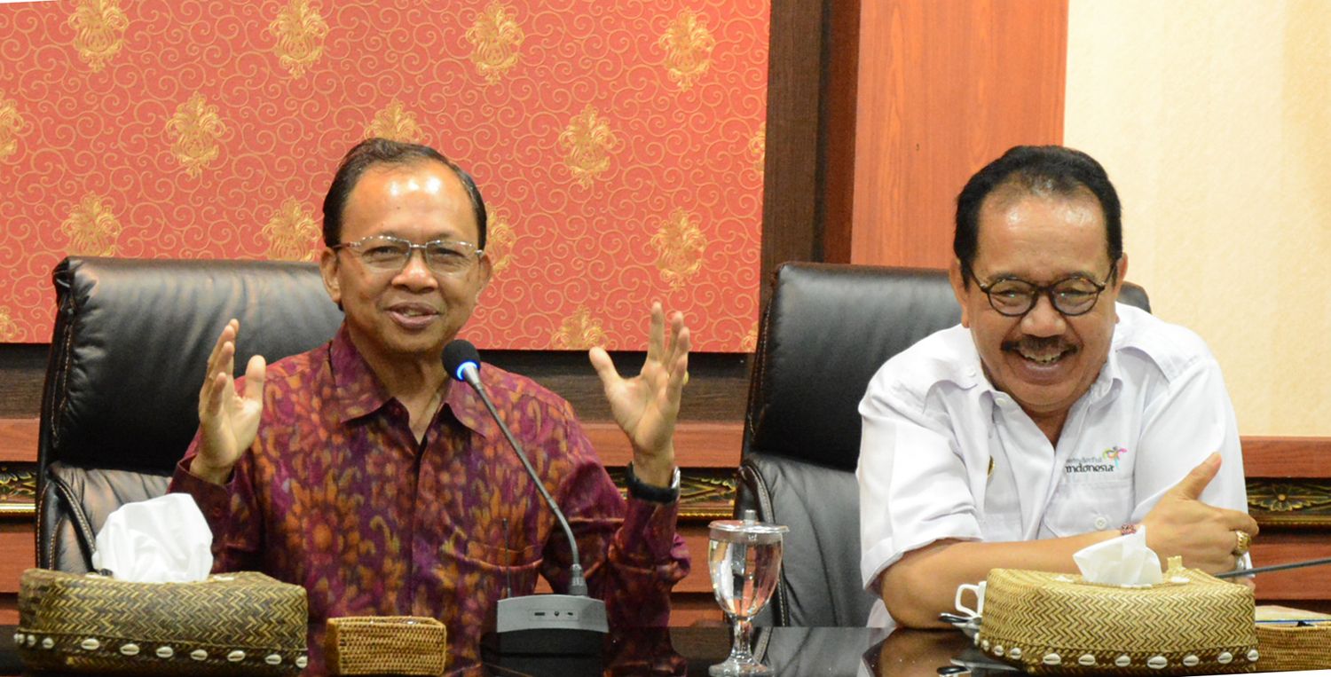 Bali Kembangkan Transportasi Terintegrasi, Koster: Harus Ada Perubahan Pengelolaan Pariwisata