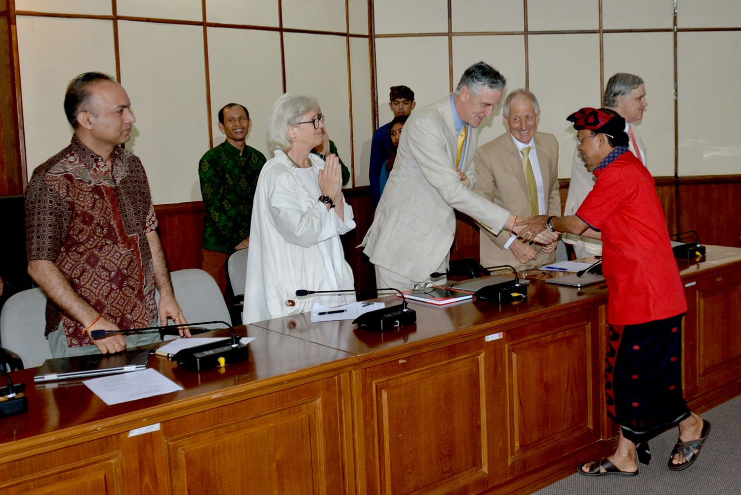 Koster: Nilai-nilai Weda Bisa Memperkuat Konsep Pembangunan Bali di Masa Depan