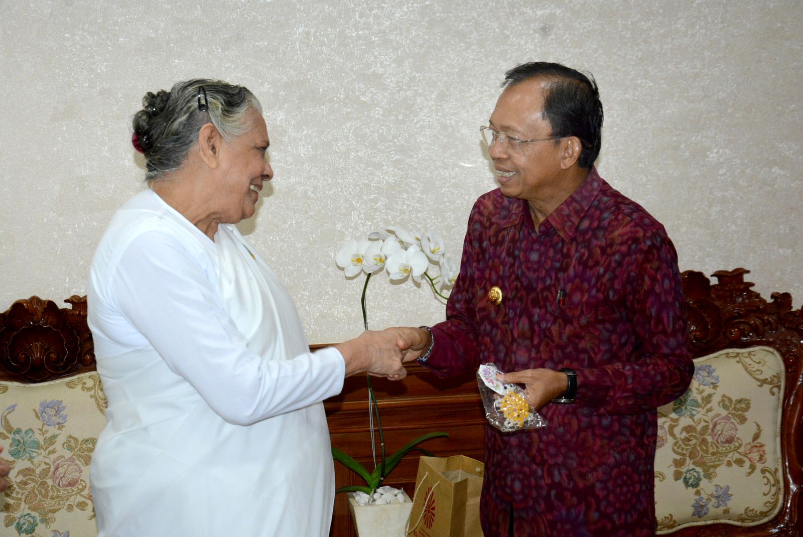 Gubernur Koster Berharap Lembaga Spiritual Perkuat Tatwa