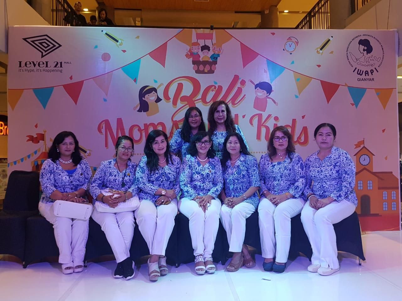 Mempererat Hubungan Orangtua dan Anak, IWAPI Gianyar Gelar Berbagai Kegiatan