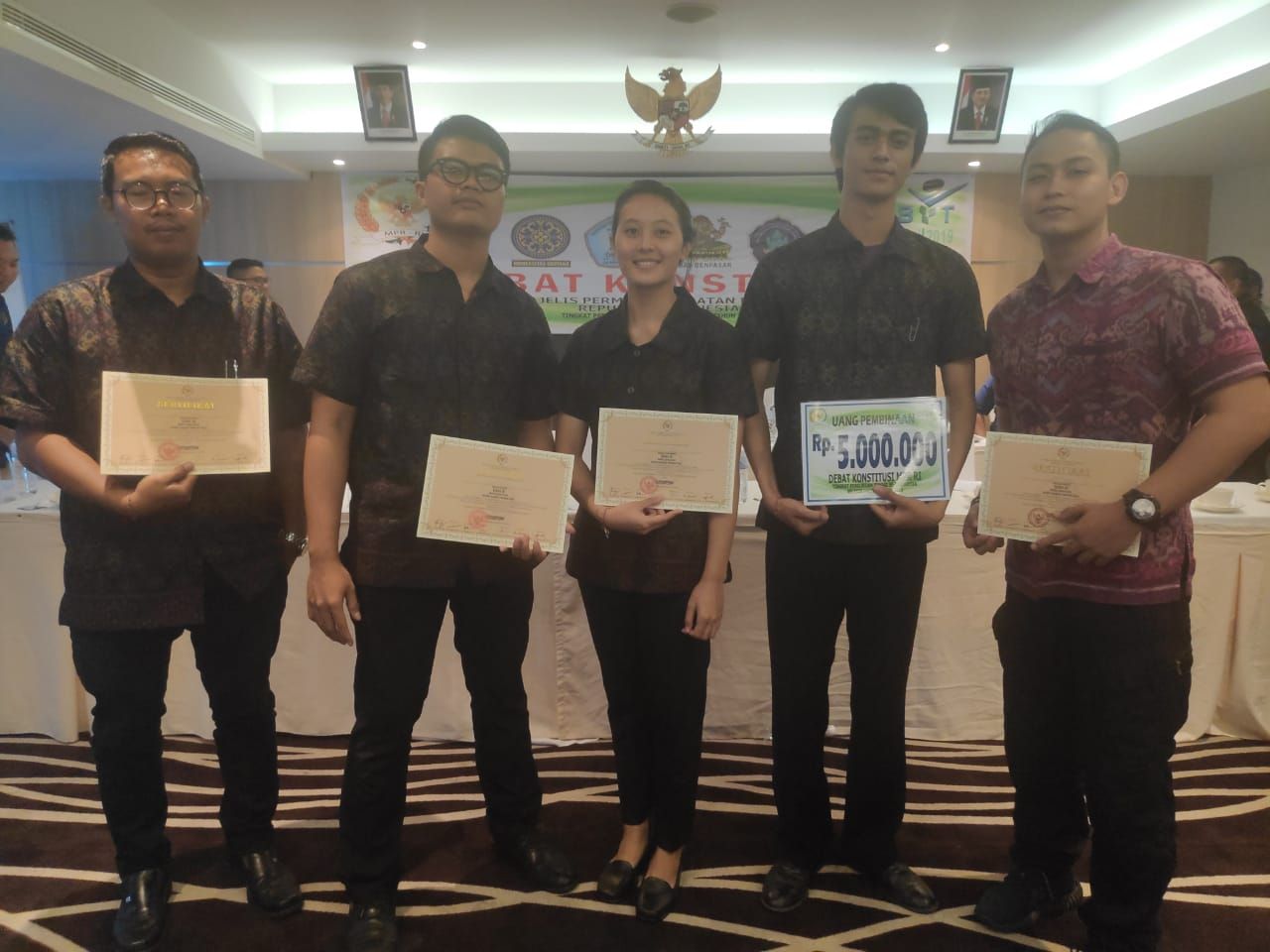 FH Mahasaraswati Raih Juara 3, Lomba Debat Konstitusi MPR RI 2019