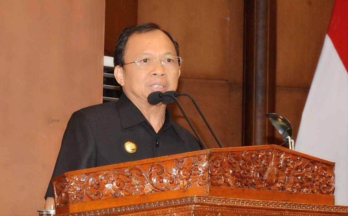 Gubernur Arahkan Raperda Kontribusi Wisatawan untuk Memperkuat Adat Budaya Bali