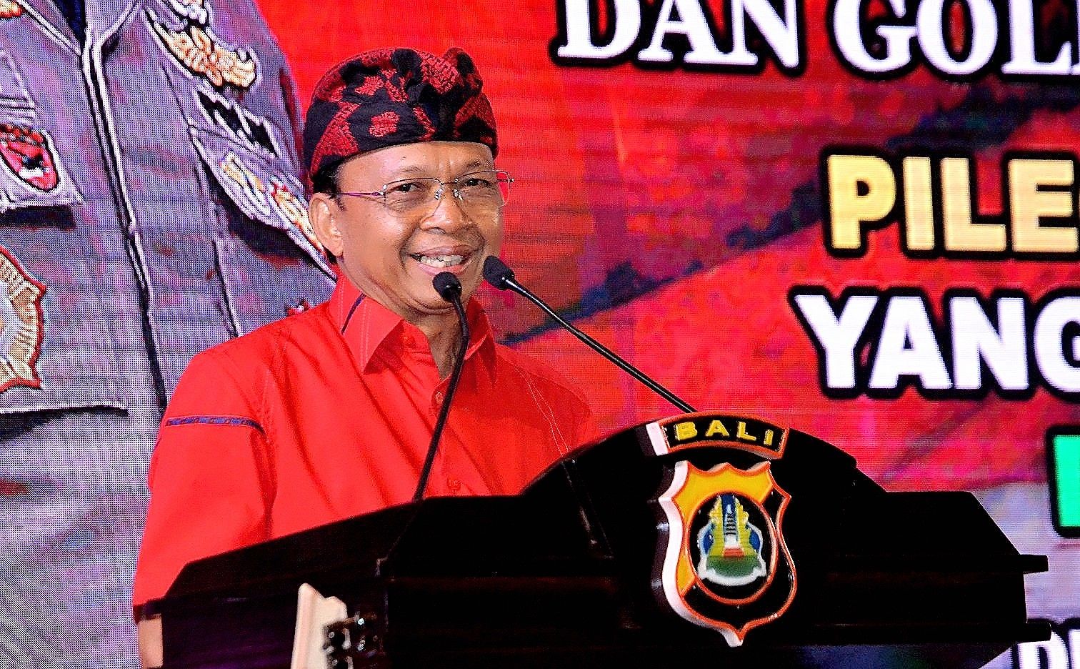 Koster "Acungi Jempol" Kepemimpinan Petrus Golose sebagai Kapolda Bali