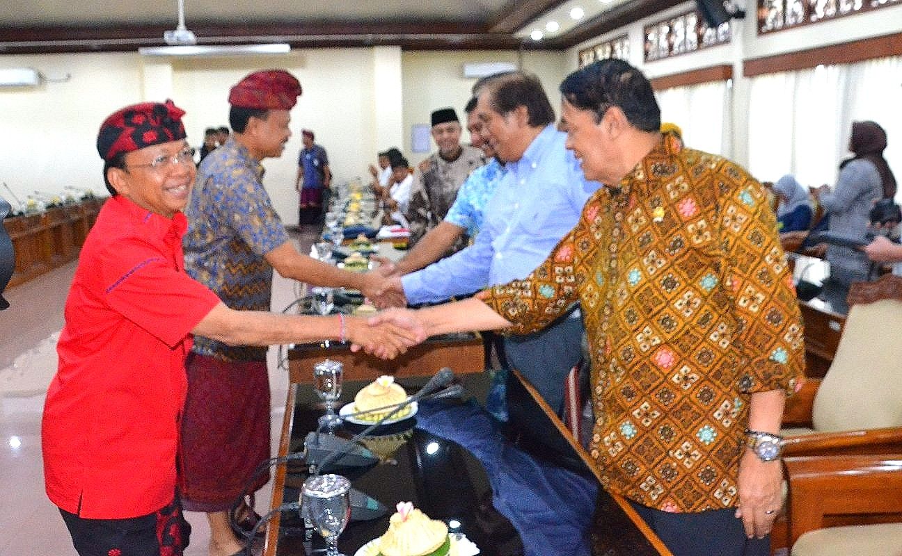 Gubernur Koster Terima Kunjungan Kerja Komisi VII DPR RI