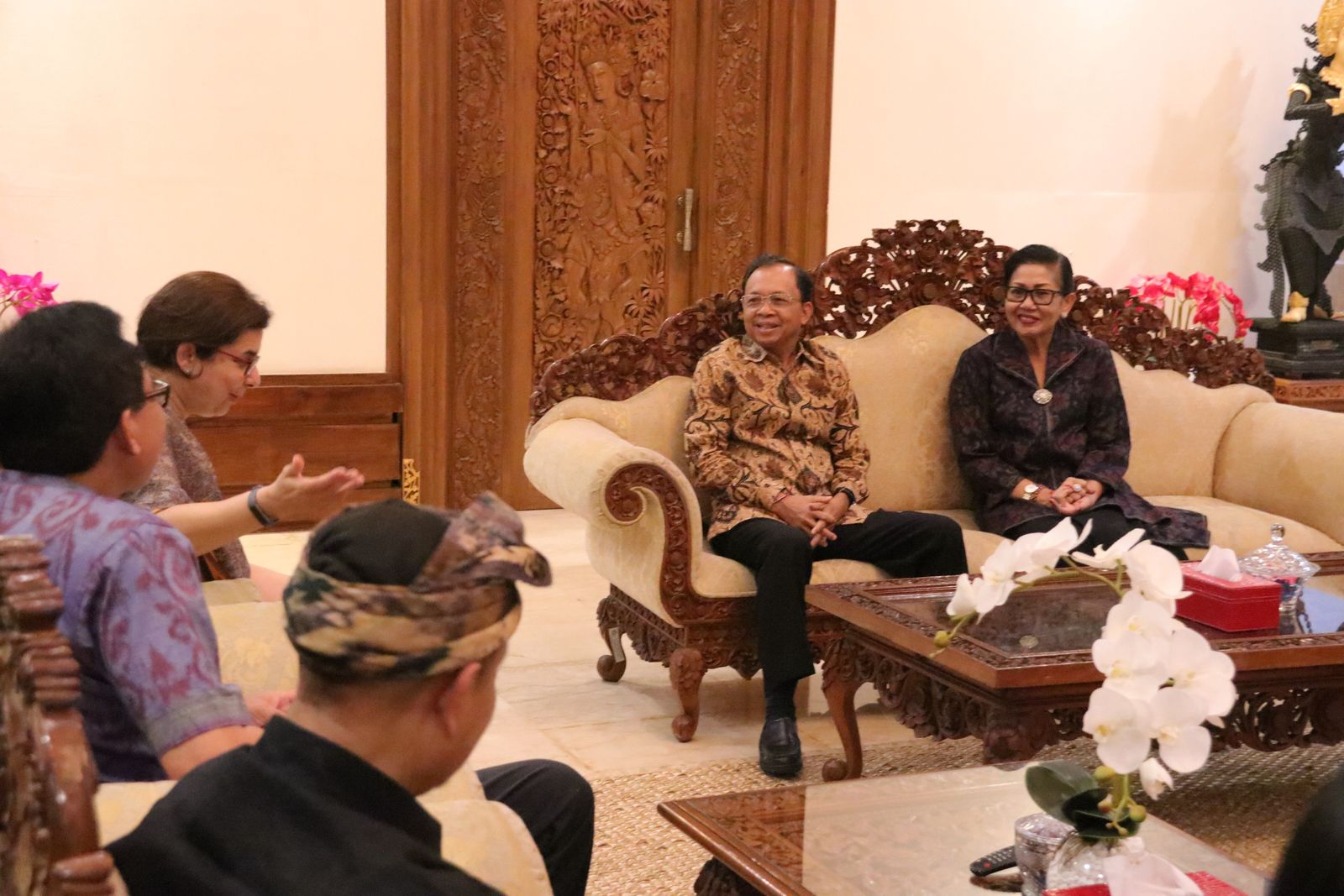  Gubernur Koster Dukung Pelestarian Bahasa Bali Melalui Teknologi Digital BASAbali Wiki