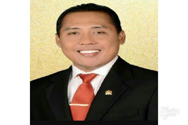 Sembilan Parpol usung SGB dan Rai Mantra di Pilgub Bali 2018