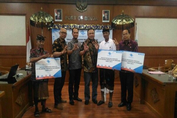 Pelindo III Benoa Serahkan Bantuan Bina Lingkungan untuk 5 Desa Adat di Bali