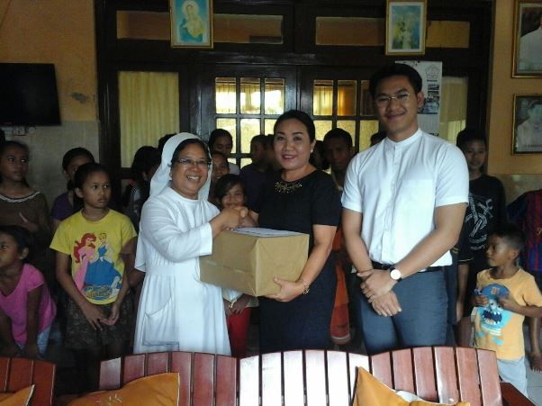 HUT IX Raditya Holding Company, Anjangsana ke Panti Asuhan Sidi Astu