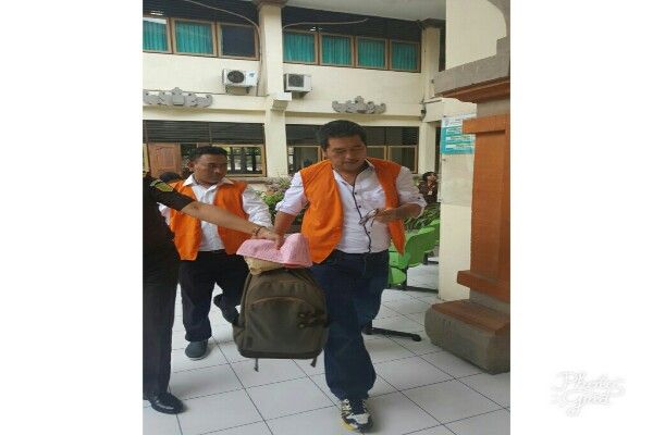 Terancam Hukuman Mati, Terdakwa Kasus 19 Ribu Pil Ekstasi